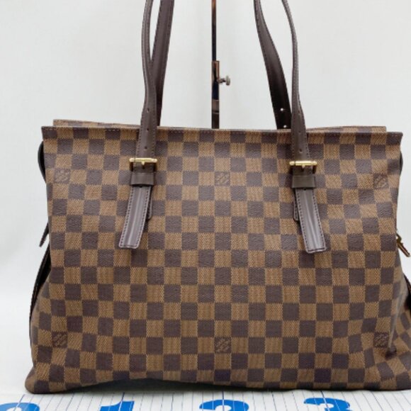 Louis Vuitton Chelsea leather handbag - Picture 2 of 7